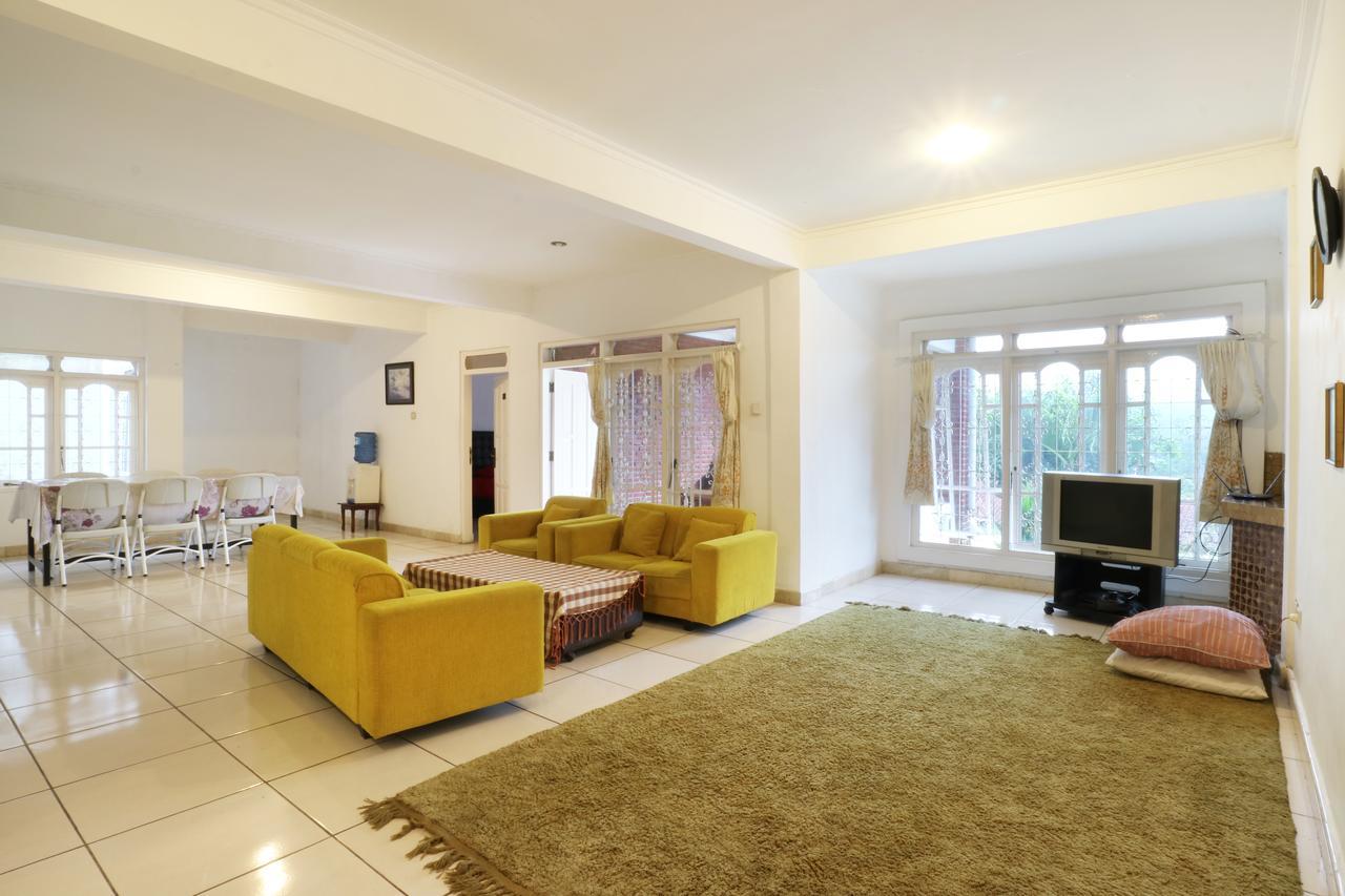 Villa Madani Paragajen 외부 사진