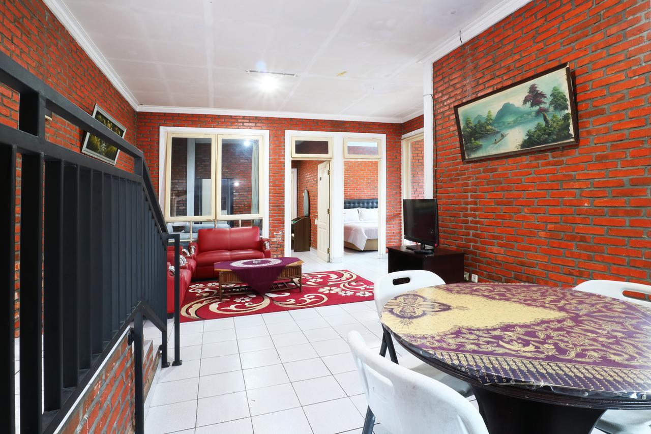 Villa Madani Paragajen 외부 사진
