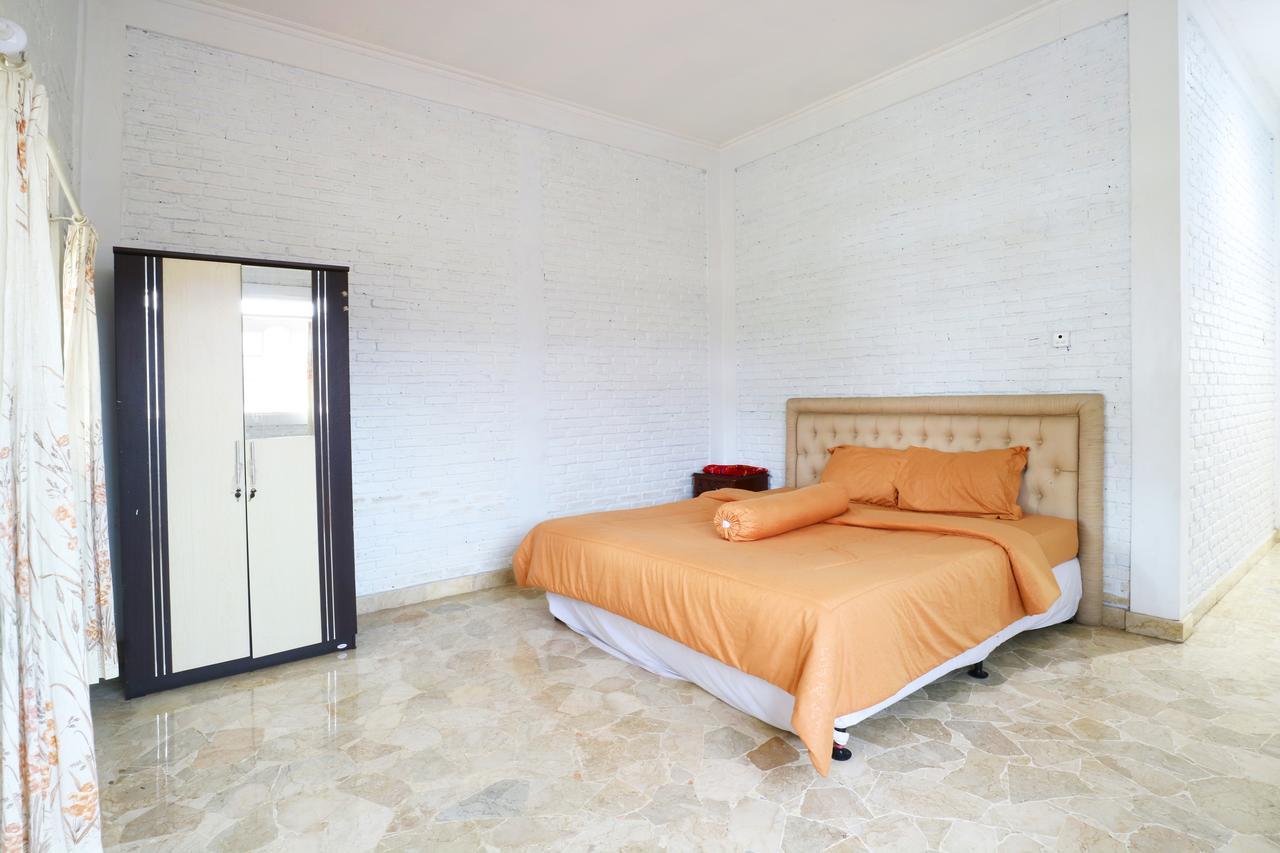 Villa Madani Paragajen 외부 사진