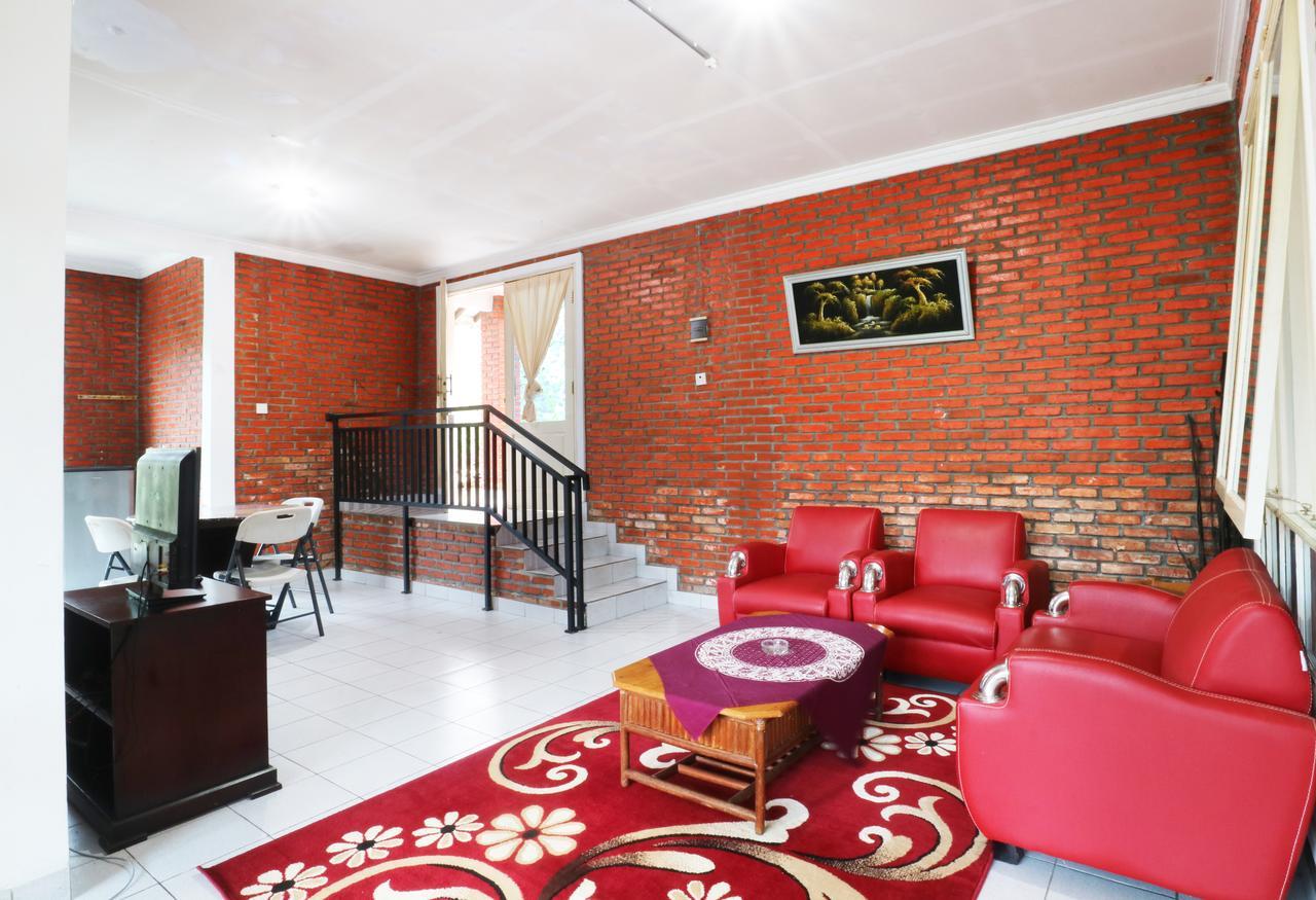 Villa Madani Paragajen 외부 사진