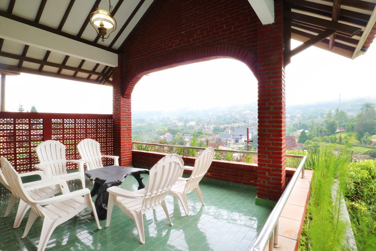 Villa Madani Paragajen 외부 사진