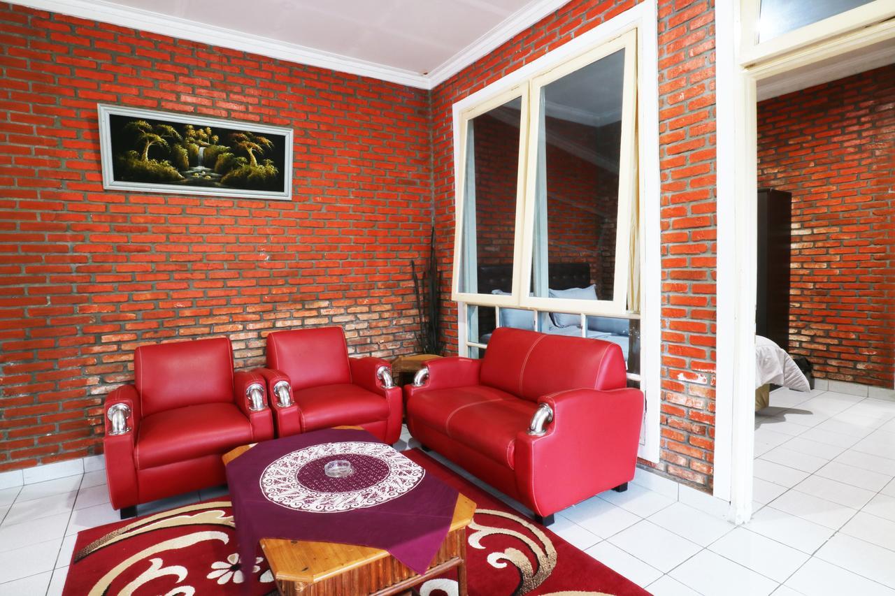 Villa Madani Paragajen 외부 사진
