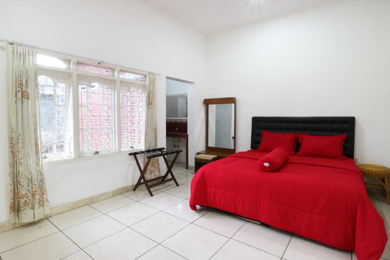 Villa Madani Paragajen 외부 사진