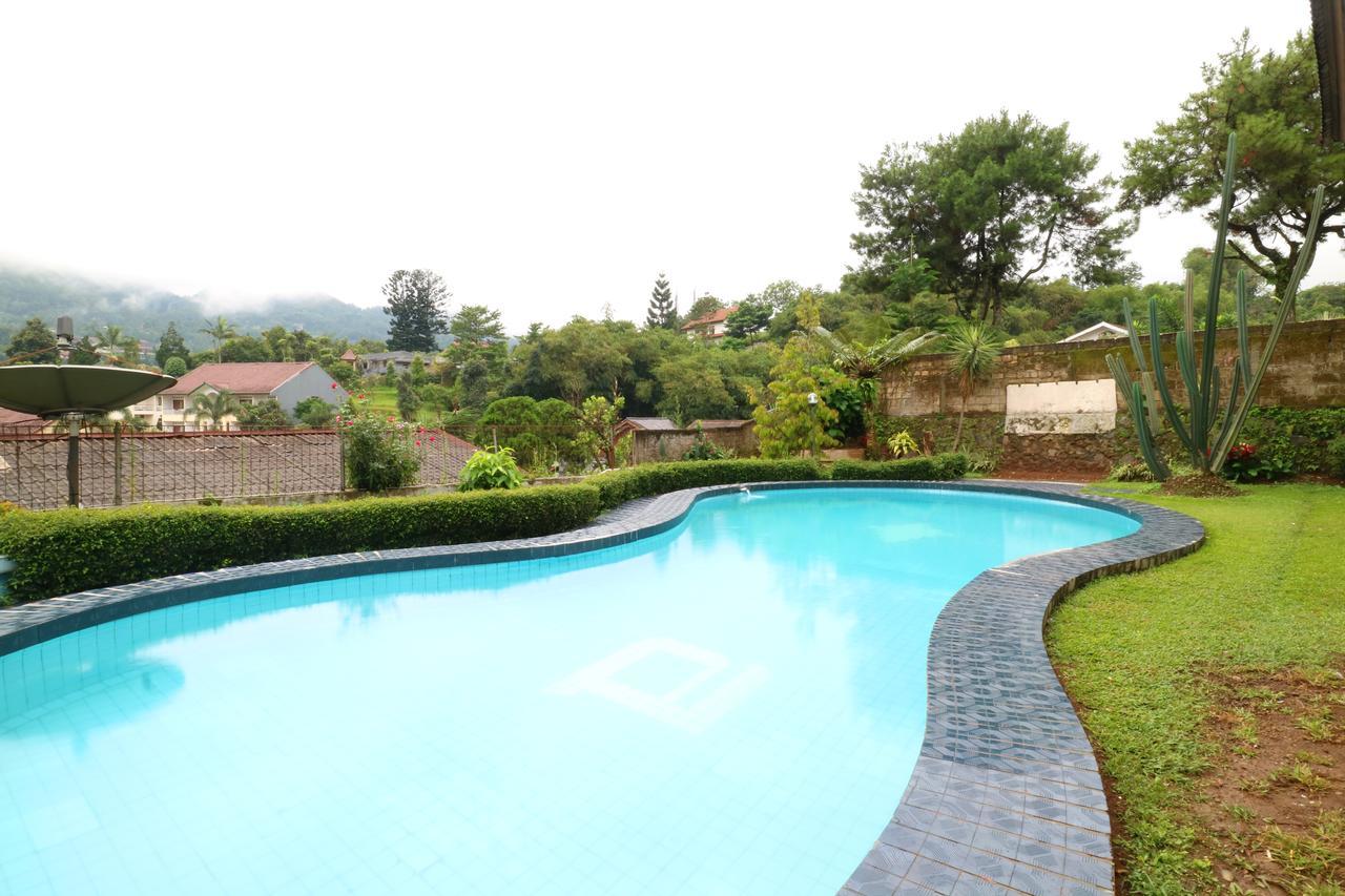 Villa Madani Paragajen 외부 사진