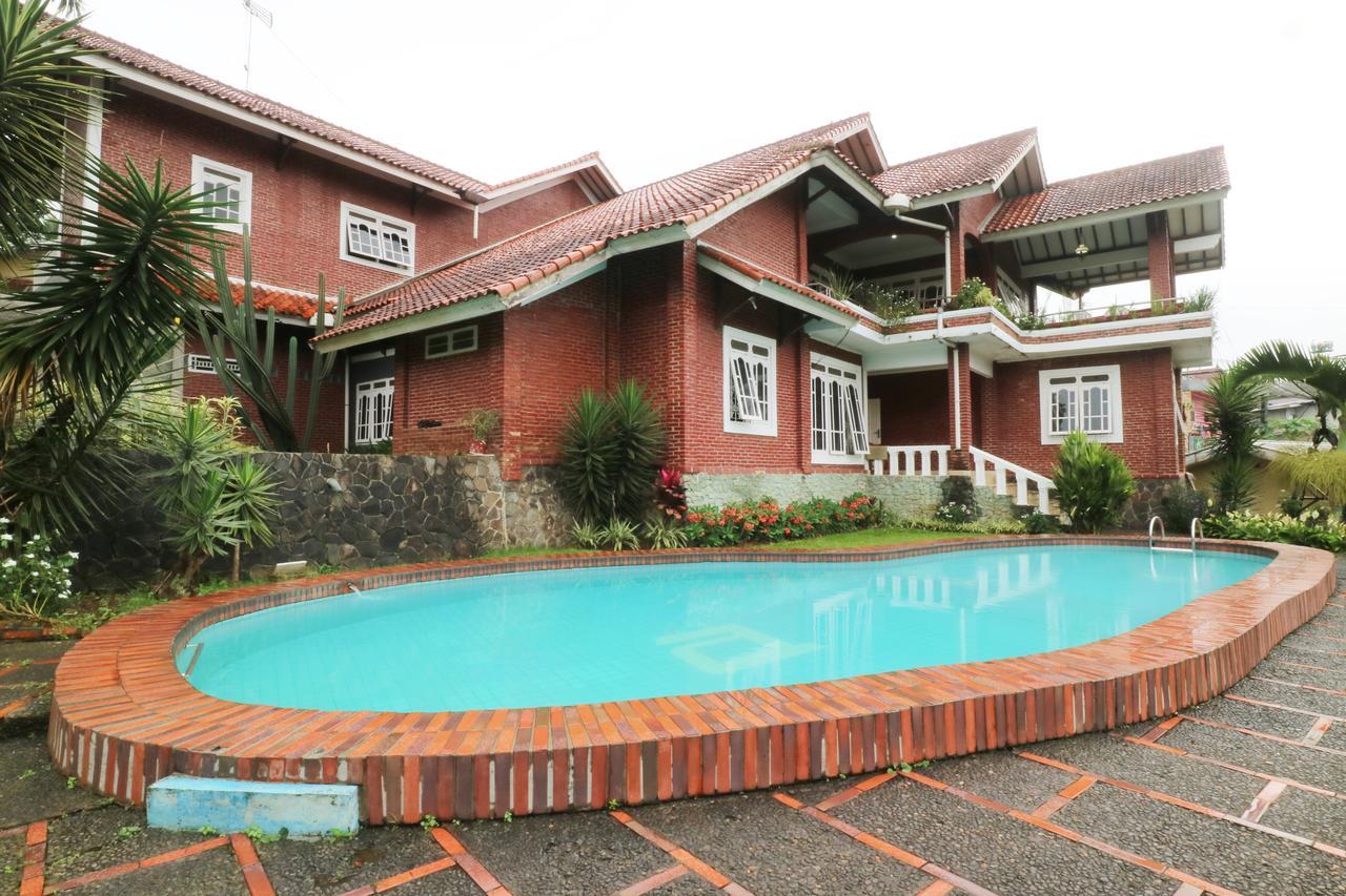 Villa Madani Paragajen 외부 사진