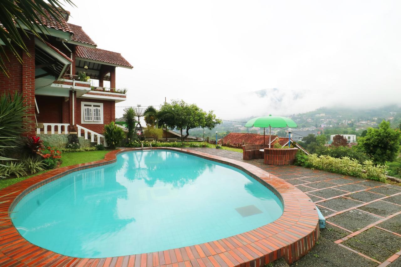 Villa Madani Paragajen 외부 사진